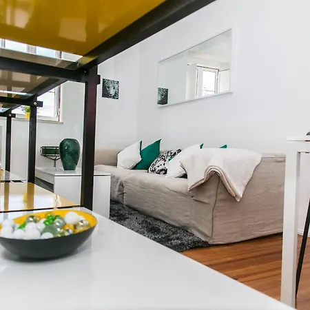 Lovelystay - Imaginary Mouraria Apartament