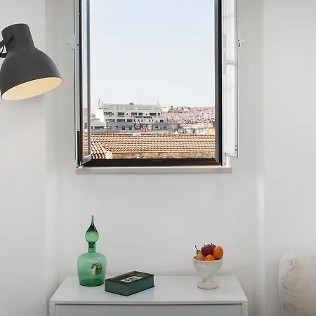 Lovelystay - Imaginary Mouraria Apartament *